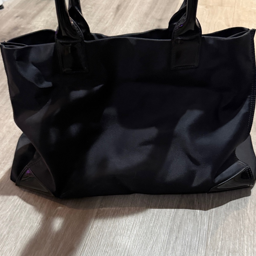 Tory Burch Ella Black Patent Leather and Large Nylon Tote Bag - Picture 4 of 8